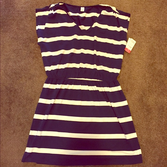 Old navy dress navy and ivory in color