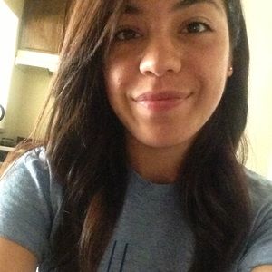 Meet your Posher, Aracely