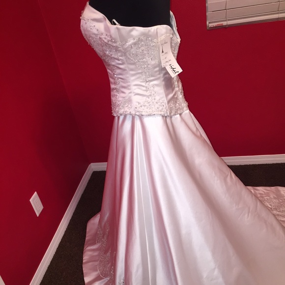 Swarovski beaded couture wedding gown - Picture 2 of 4