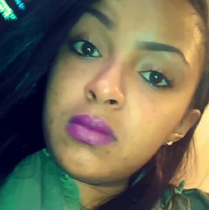 Meet your Posher, Myra