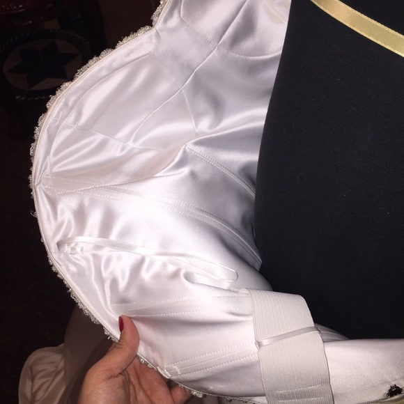 Kirstie kelly Cinderella wedding gown - Picture 3 of 4