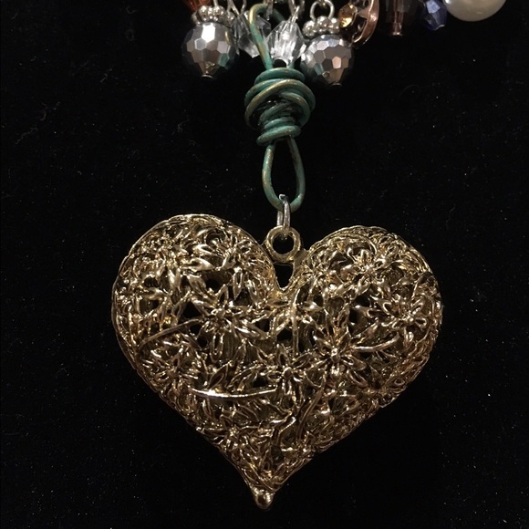 Charmed heart necklace - Picture 2 of 4