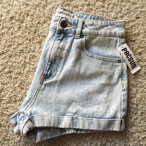 NEW Bullhead Denim Shorts (PACSUN)