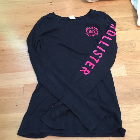 Hollister navy long sleeve size M