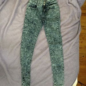 Acid wash high waisted jeans