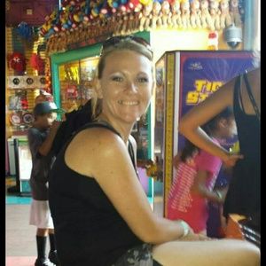 Meet your Posher, April