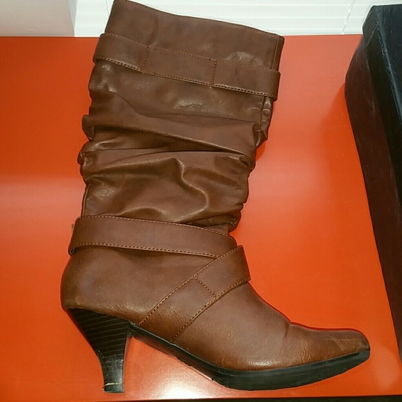 Cognac Colored Kitten Heel Boots - Picture 2 of 2