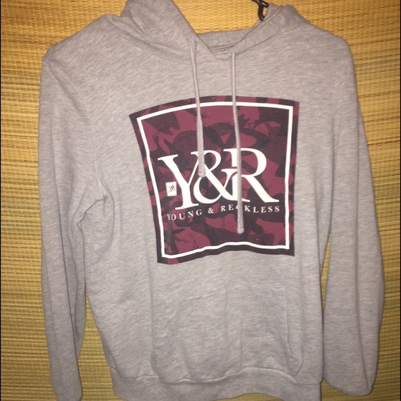 📦sold📦Y&R hoodie