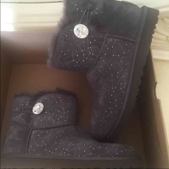 Ugg Swarovski boots grey 9 - Picture 2 of 3