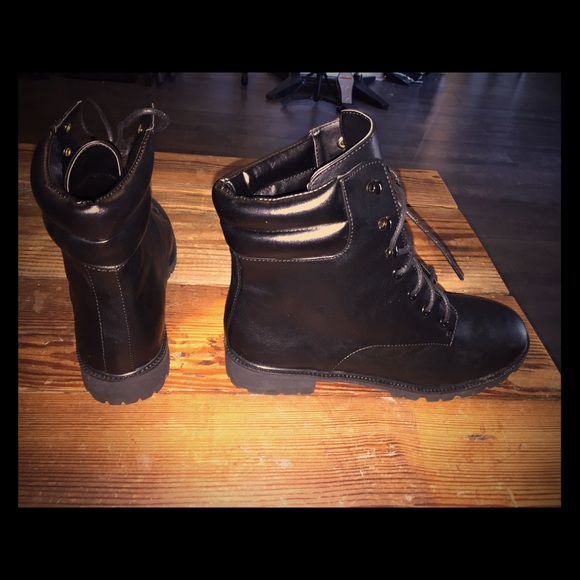 Urban Outfitters Don Hiker Boots