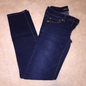American Eagle Size 6R Jeans!