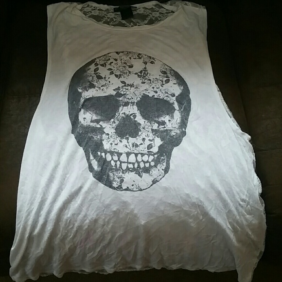 Long muscle tee.