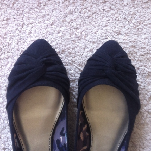 Black flats