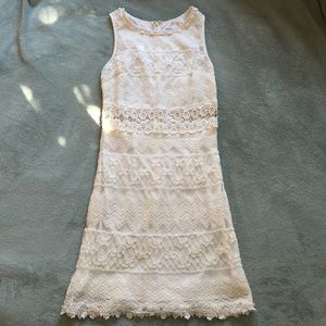Lace dress with cutout