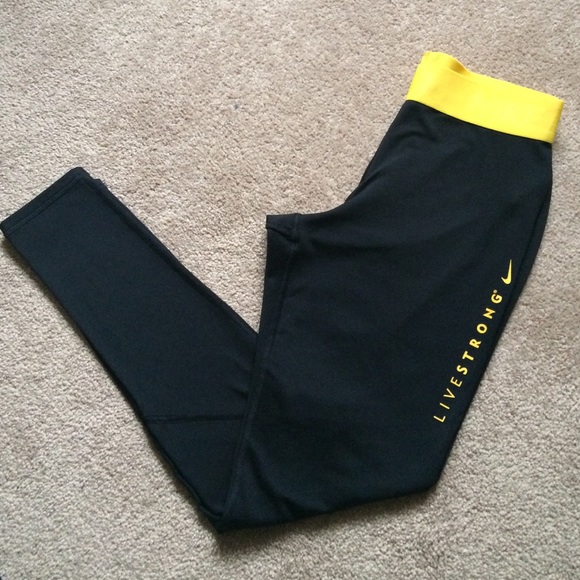 ✖️sold✖️Nike Pro Livestrong pants