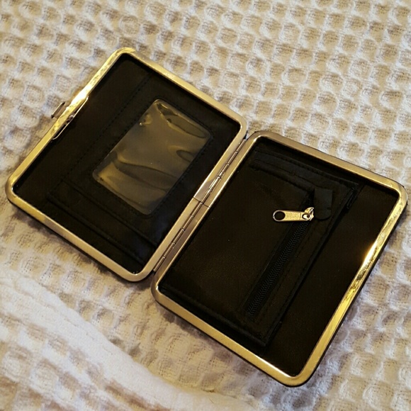 Vampire mouth wallet - Picture 3 of 4