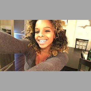 Meet your Posher, Marissa