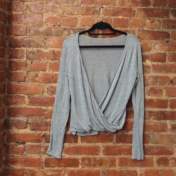 Solemio Open Back Blouse - Picture 2 of 4