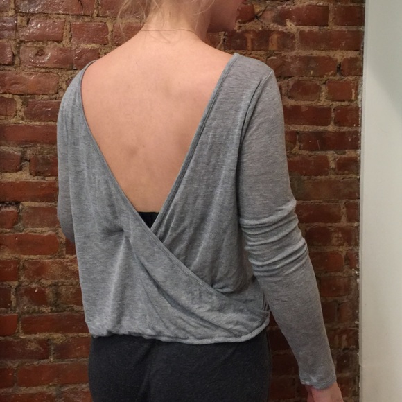Solemio Open Back Blouse - Picture 4 of 4
