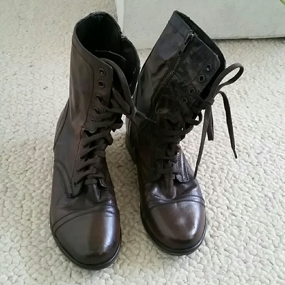 Steve Madden Shoes - NWOT Steve Madden Troopa Combat Boots