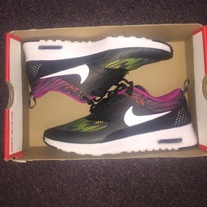 Wmns Nike Air Max Thea