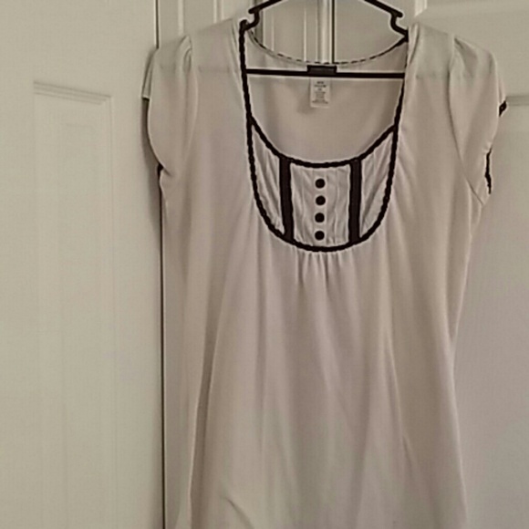 Off white top