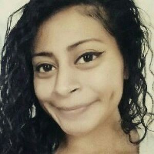 Meet your Posher, Manuela