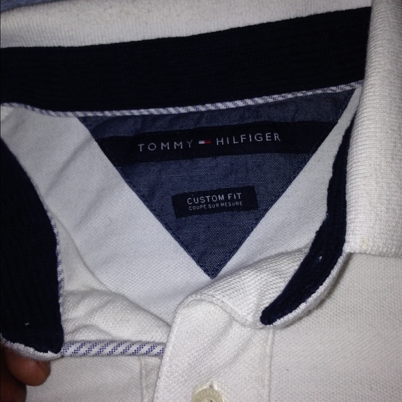 Tommy Hilfiger polo - Picture 2 of 2
