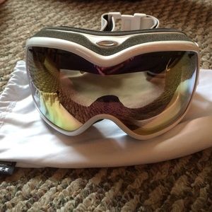 Oakley snow goggles