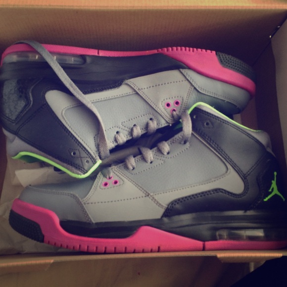 Jordan Flight 7Y