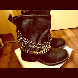Chain Boots