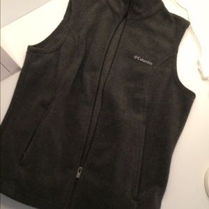Columbia vest