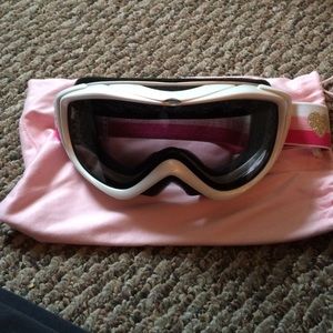 Juicy couture snow goggles