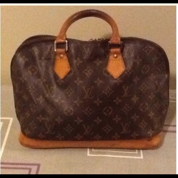 Authentic Louis Vuitton Alma