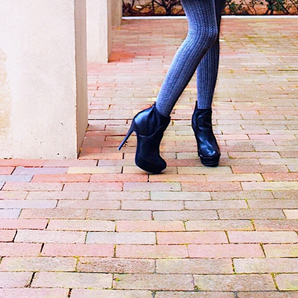 Guess Black Booties