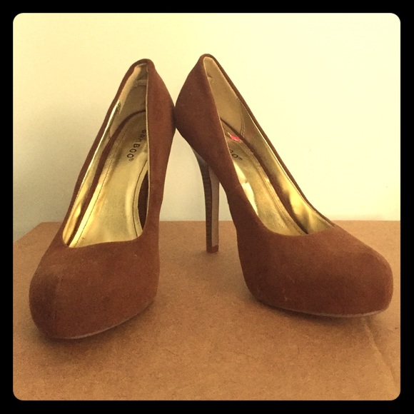 Brown suede pumps
