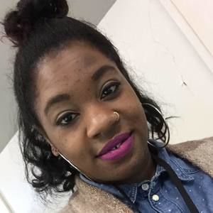 Meet your Posher, Courtney