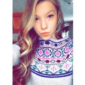 Meet your Posher, Alyssa