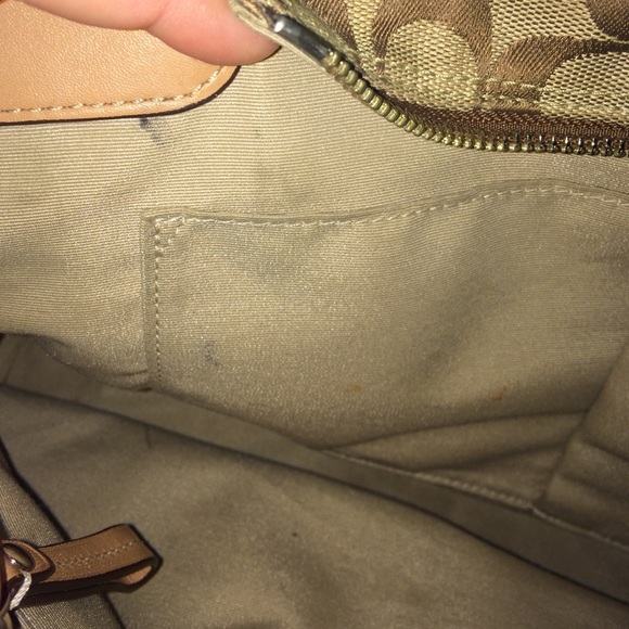 Coach purse - Picture 4 of 4
