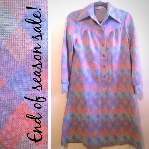 😎 Vintage Pastel Diamond Print.