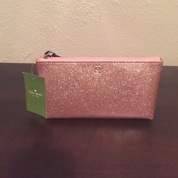 kate spade Handbags - NWT Kate spade cosmetic bag