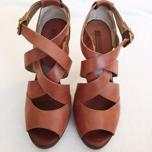 Banana Republic | Cognac Heels