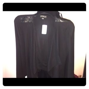 Short black blazer BRAND NEW! With tags!