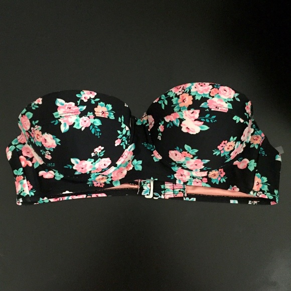 Forever 21 Other - Forever 21 Strapless Bikini Top