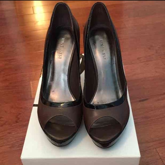 Nine West Brown & Black Pump