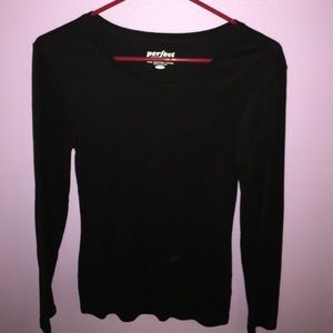 Scoop neck long sleeve