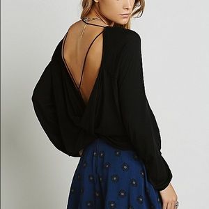 ISO Free People "Elsa" Top in XS/S black or ivory!