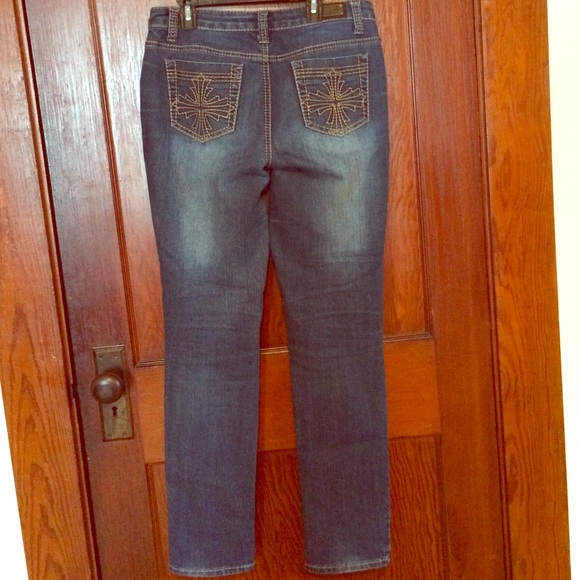 Earl Jeans