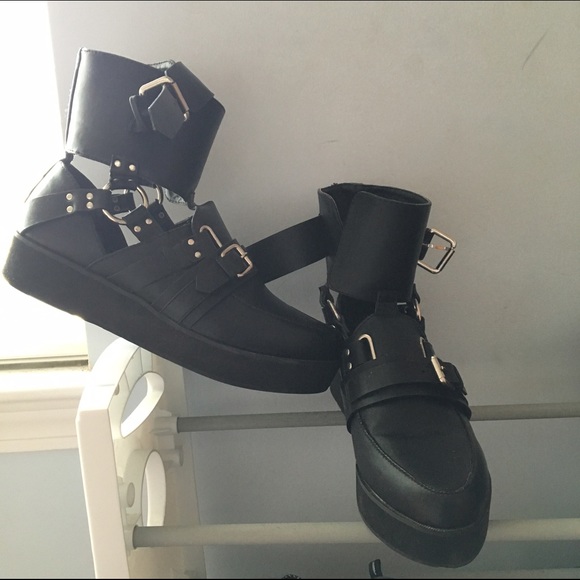 Punk Buckle Creepers