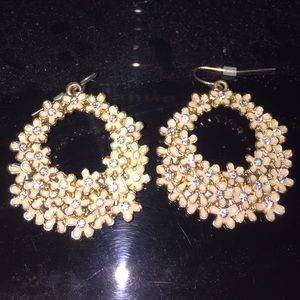 Hooped floral earrings